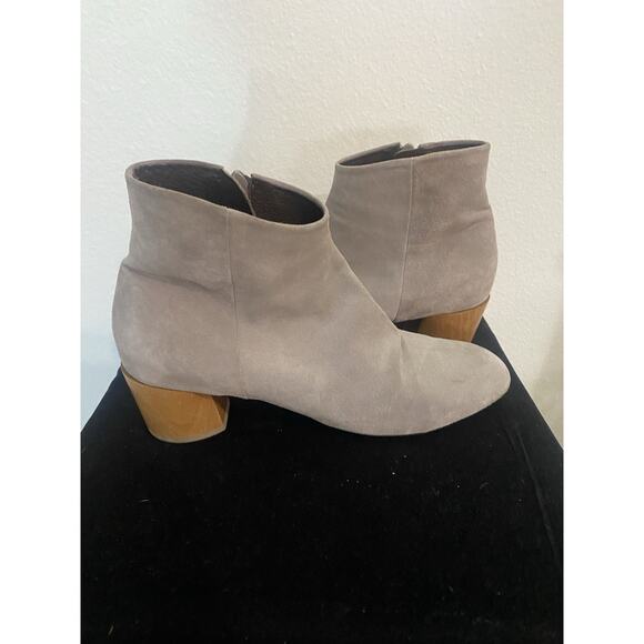 Cocuco Grey Boots Size 39 US 8 1/2 Excellent Condition - Picture 1 of 3